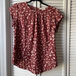 Monday Fun size M cap sleeve blouse in dusty rose floral print